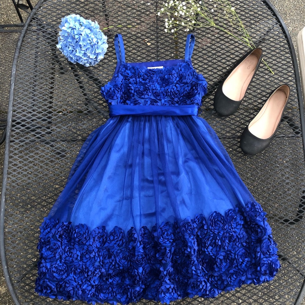 Bonnie Jean Flowy Blue Dress With Floral Patterns